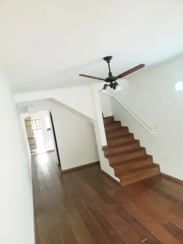 Linda Casa Com 4 Quartos Ao Lado Do Horto Florestal. 250m2