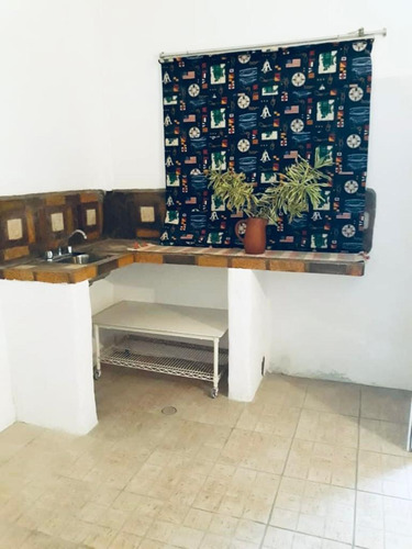 Imagen 24 de 30 de Casa Frente Al Mar, Ideal Para Posada. Precio Negociable !!!