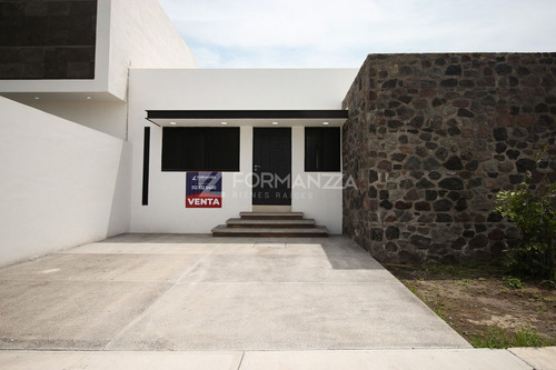 Casa Nueva En Venta En Santa María