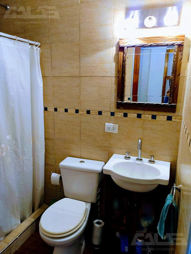 Moderna Propiedad De 3 Ambientes En Villa Udaondo Con Espacioso Parque