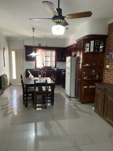 Imagen 5 de 13 de Chalet En Venta En Quilmes Norte