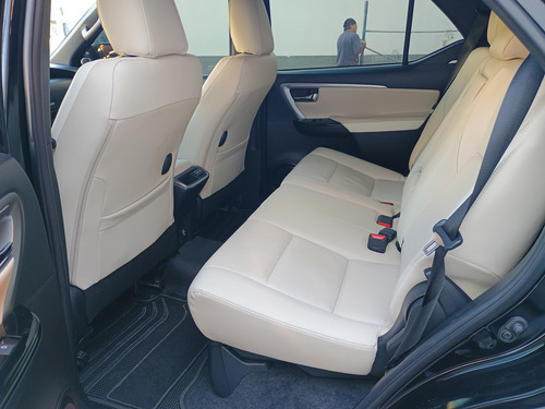 Toyota Hilux SW4 2.8 Tdi Diamante Ii 4x4 7as 6at
