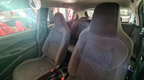 Imagem 9 de 10 de Chevrolet Onix Lt 1.0 Flex Mec