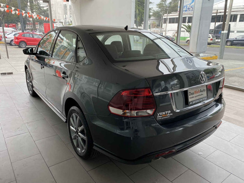 Imagen 3 de 14 de Volkswagen Vento 2020 4p Comfortline Plus Std.