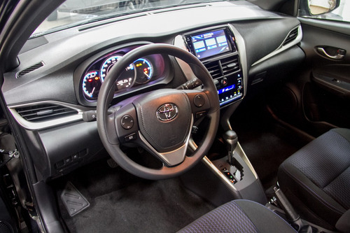 Toyota Yaris 1.5 Xl Plus Connect Cvt (flex)
