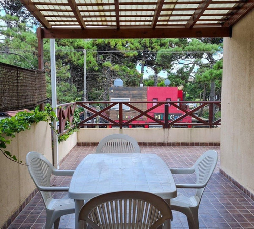 Venta Departamento 3 Dormitorios Las Gaviotas Con Cochera
