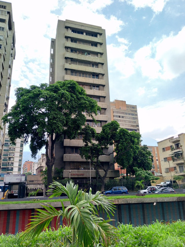 Elegante Oficina En Venta En La Campiña