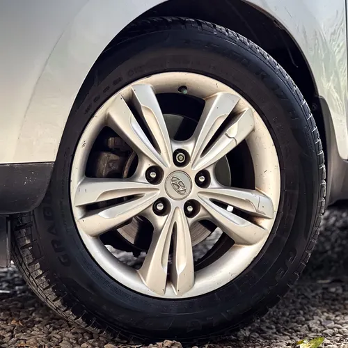 Hyundai TUCSON IX-35 GL 2.0