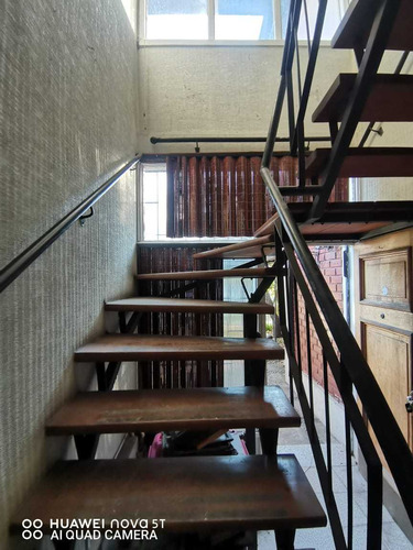 Se Vende Casa En Ñuñoa De 210m2,4d,3b,2e (101315)