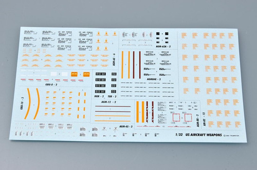 U.s. Aircraft Weapons - A 1/32 Kit De Montar Trumpeter 03302