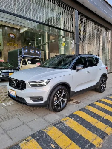 Volvo XC40 2.0 T5 Awd R-design