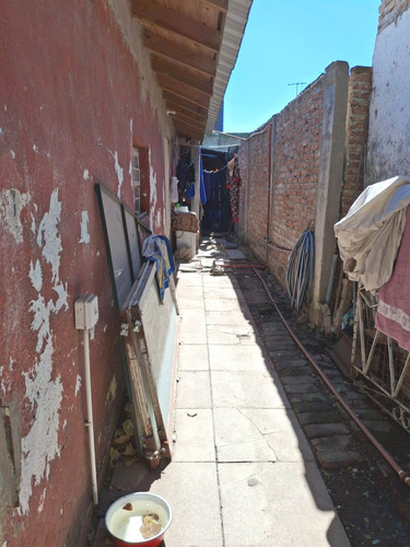 Venta Casa En Jose C Paz. 3 Dormitorios