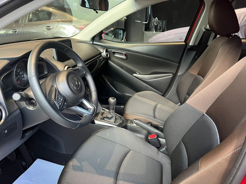Imagen 20 de 20 de Mazda 2 Sport Tuoring 2023
