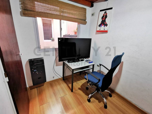 Imagen 12 de 20 de Casa De 3 Dormitorios En Venta En Los Hornos