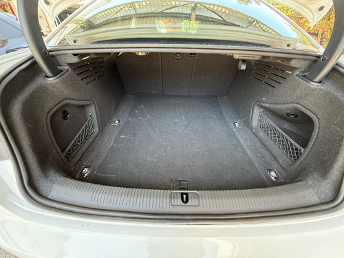 Audi A4 2.0 T Select 190hp Dsg