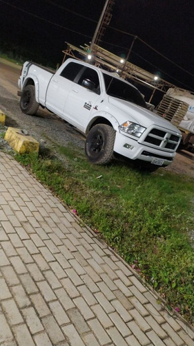Ram Ram 2500 2012 6.7 Laramie Cab. Dupla 4x4 Aut. 4p