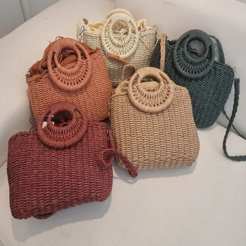 Bolsa Meia Lua Retangular Artesanal Com Duas Alças Artesanal