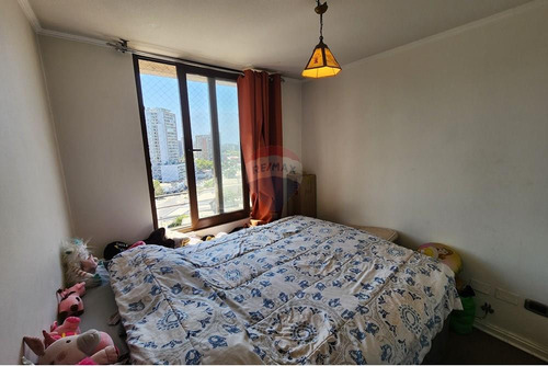 Departamento 2+2 Metro Irarrázaval