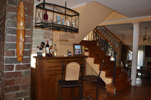 Imagen 4 de 29 de Casa En Esquina De Categoría En Venta - Moreno Centro, Gba Oeste. ¡única!