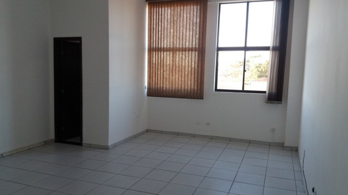 Imagem 4 de 10 de Loja Para Alugar - 00034.004