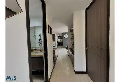 Apartamento Con Comodos Espacios En Sabaneta(mls#250053)