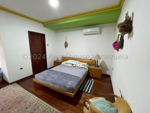 Casa Quinta En Venta Con Piscina Planta Eléctrica Excelente Distribución Cocina Empotrada Seguridad Dos Niveles Nela 24-21124