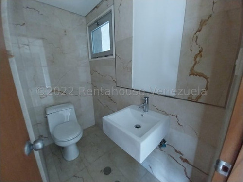 Apartamento En Venta A Estrenar Campo Alegre Caracas 24-27927 Mr.