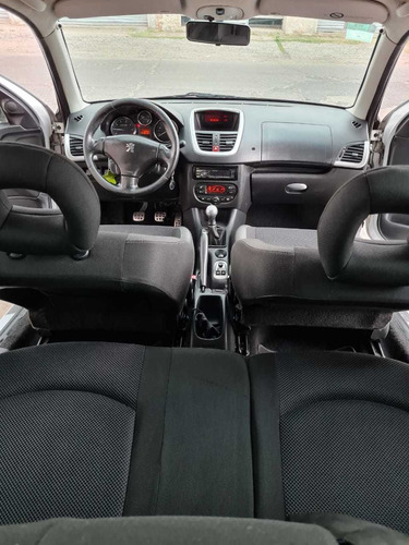 Peugeot 207 2009 1.6 Xt