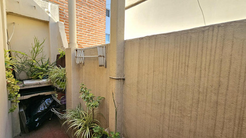 Hidalgo 200 - Departamento De 3 Ambientes En Buen Estado (por Escalera) - Caballito