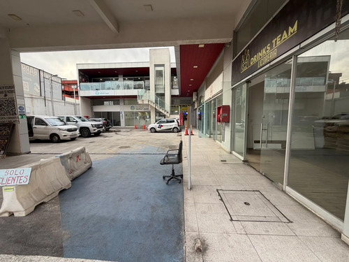 Local Comercial En Independencia (plaza Chacabuco)