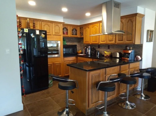 Imagen 5 de 13 de Casa En Venta De 8 Dormitorios En Montevideo