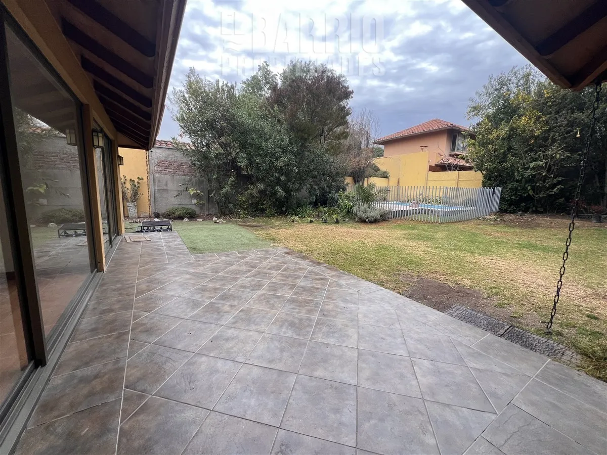 Imagen 3 de 17 de Casa En Arriendo Chamisero / Chicureo / Colina