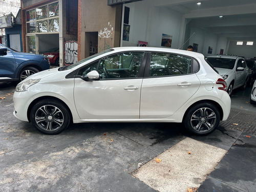 Peugeot 208 1.5 Active