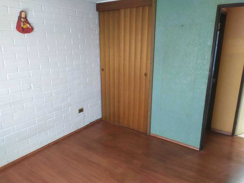Casa En Sector Residencial Cercano A Metro Trinidad
