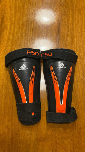 Canilleras adidas F50