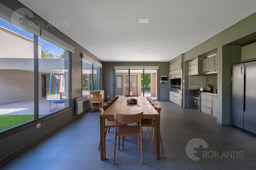 Venta Casa 9 Amb 7000 M2 Chacras De Open Door