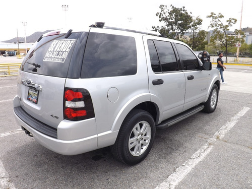 Ford Explorer 4x4
