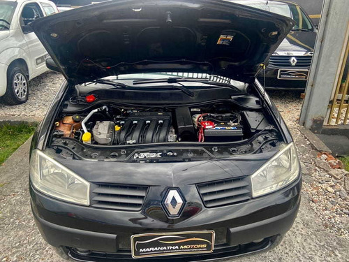 Imagem 3 de 13 de Renault Megane Grand Tour Dynamique 1.6 16v 4p 2011