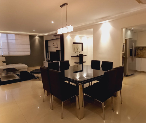 Imagen 2 de 13 de Apartamento Moderno En Las Chimeneas. Alquila Crismelia Castillo.