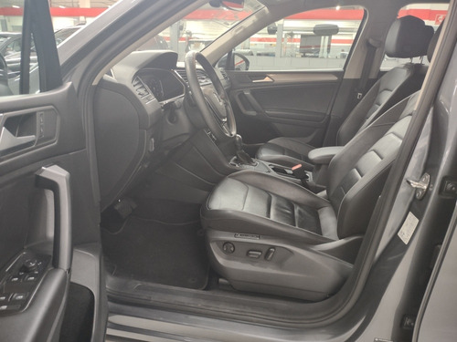 Imagem 12 de 15 de Volkswagen Tiguan Allspace 1.4 250 Tsi Flex 19/2020