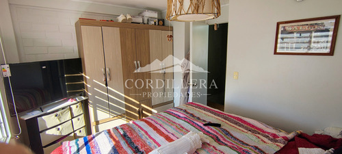 Casa Con Amplio Patio En Casas Viejas