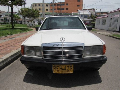 Mercedez Benz 190e 2.0 1984