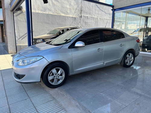 Imagen 2 de 15 de Renault Fluence 2014 1.6 Ph2 Dynamique 110cv