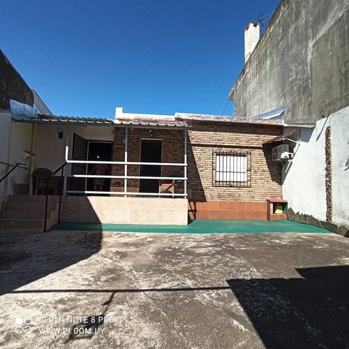 Imagen 12 de 14 de Venta Casa, Bella Italia, 1 Dormitorio, Garaje Y Jardín.