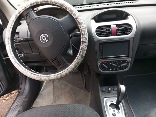 Chevrolet Corsa 1.8 4p Comfort A Mt