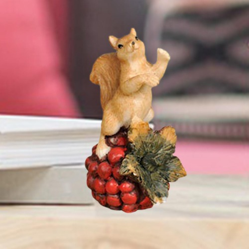 Figura De Ardilla De Resina Con Forma De Ardilla De Jardín C
