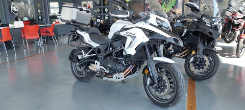 Imagen 18 de 18 de Benelli Trk502
