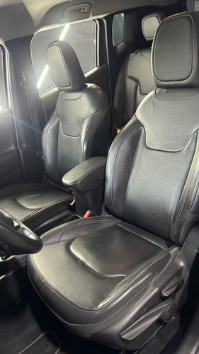 Jeep Renegade 1.8 Longitude Flex Aut. 5p