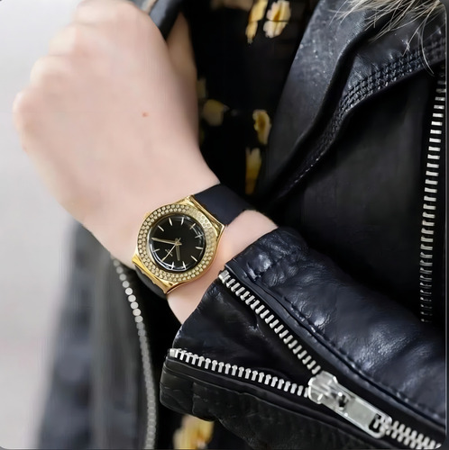 Reloj Swatch Mujer Irony Medium Goldy Show Ylg141 Color De La Malla Negro Color Del Bisel Dorado Color Del Fondo Negro/dorado