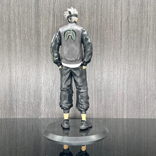 Kakashi Hatake Naruto Con Traje Negro 28 Cm Coleccionable